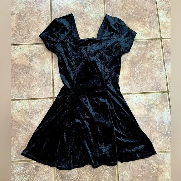 Dresses | 9s Velvet Dress | Poshmark
